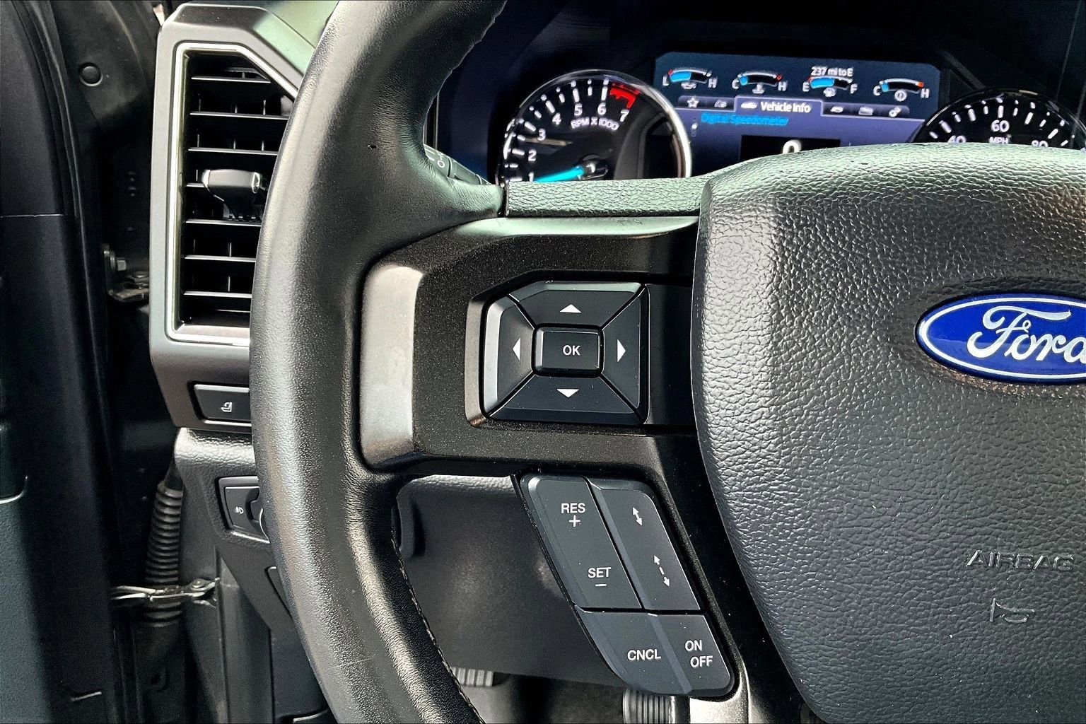 Used 2020 Ford Expedition Limited w/ Special Edition Package image 20