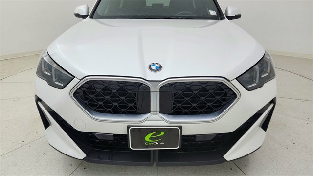 Used 2025 BMW X2 xDrive28i image 9