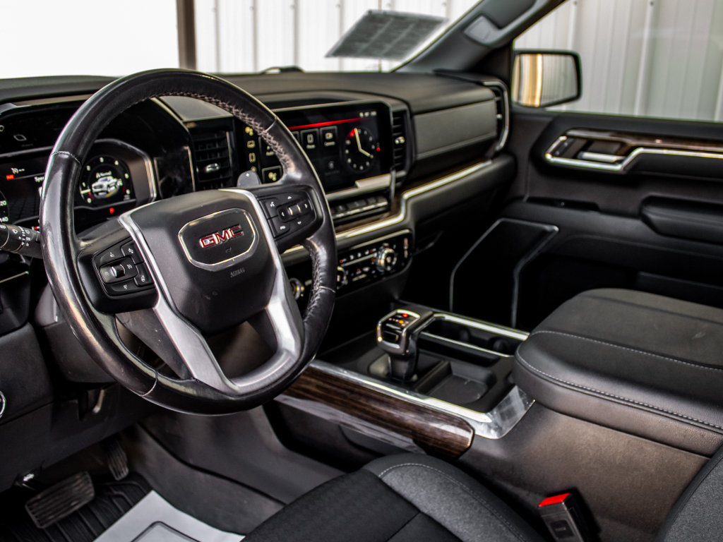 Used 2023 GMC Sierra 1500 Elevation AWD/4WD image 19