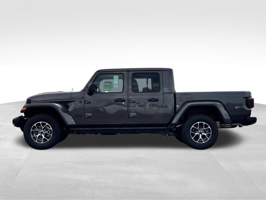 New 2026 Jeep Gladiator Sport AWD/4WD image 4