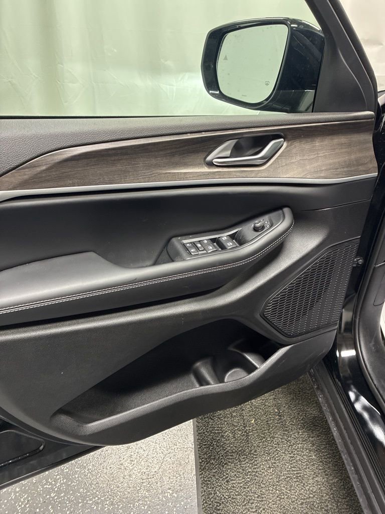 New 2026 Jeep Grand Cherokee Altitude AWD/4WD image 13