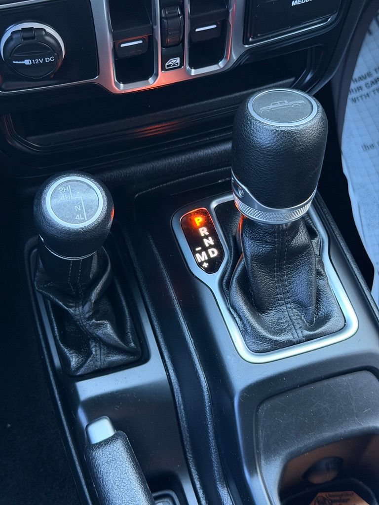 Used 2022 Jeep Gladiator Sport AWD/4WD image 34