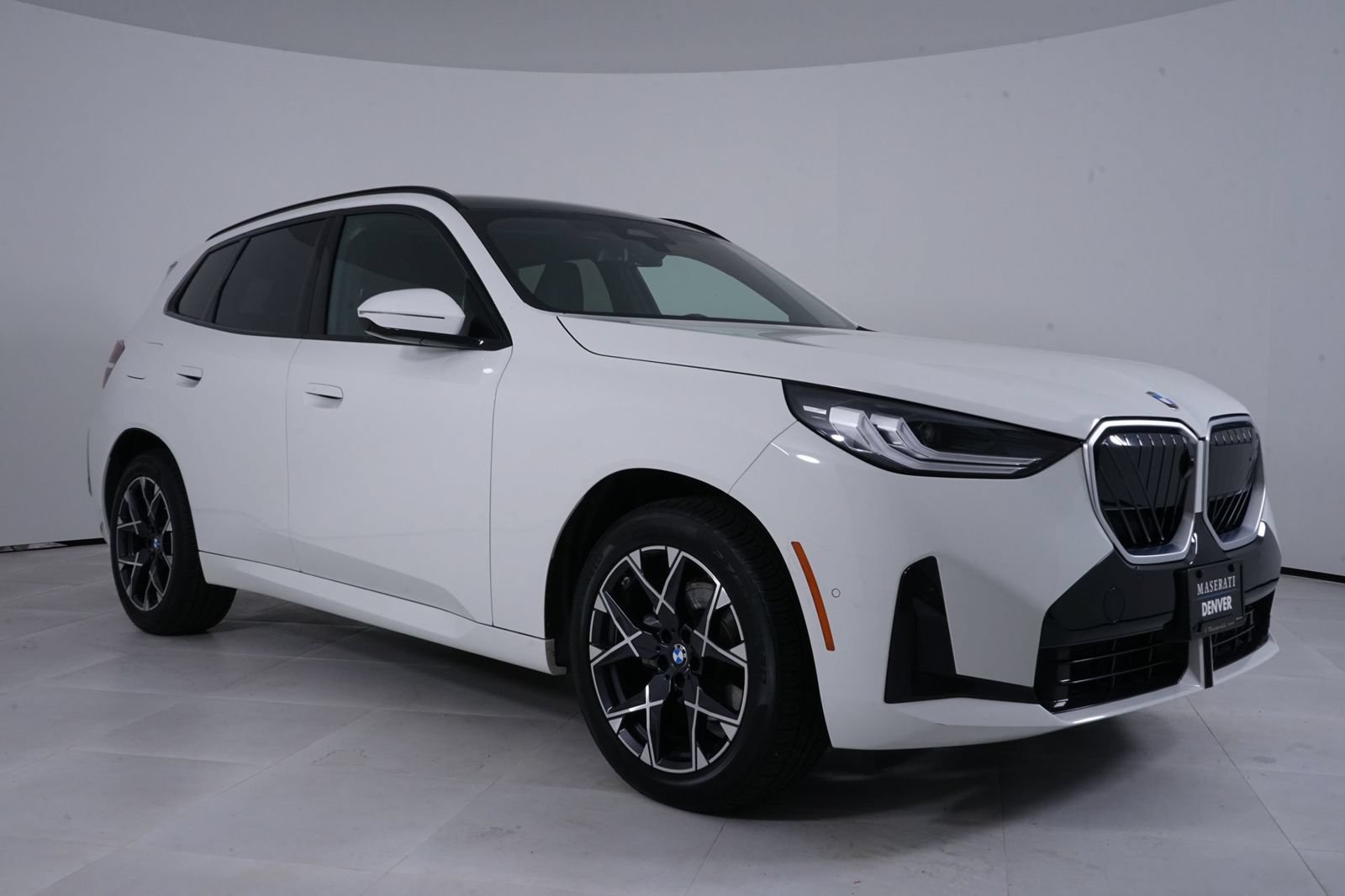 Used 2025 BMW X3 xDrive30i AWD/4WD image 9