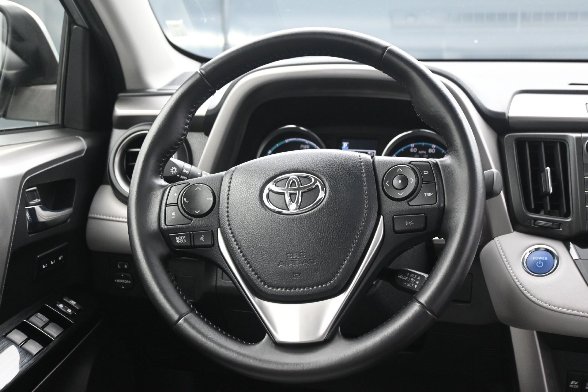 Used 2017 Toyota RAV4 Limited w/ Protection Package AWD/4WD image 19