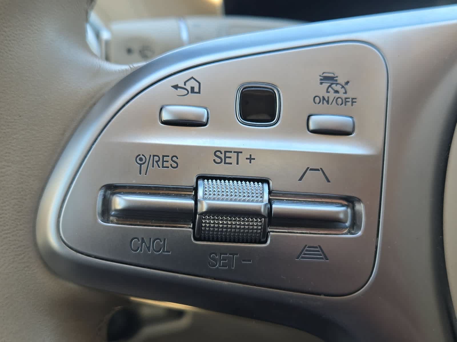 Used 2020 Mercedes-Benz S 560 Sedan image 24