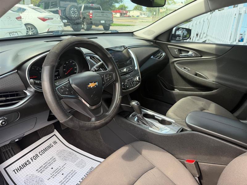 Used 2020 Chevrolet Malibu LT FWD image 13