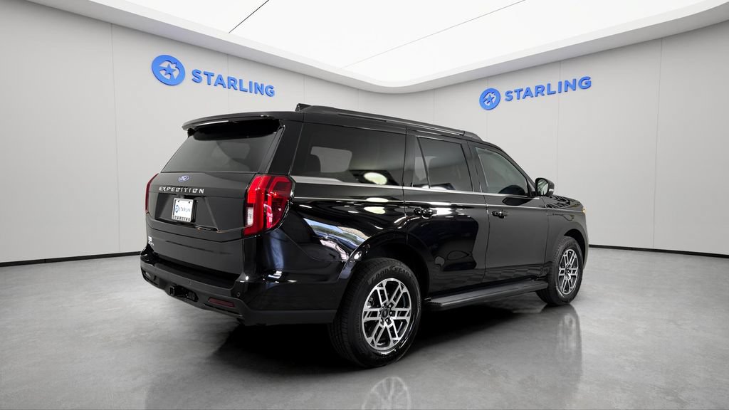Used 2026 Ford Expedition Active RWD image 9