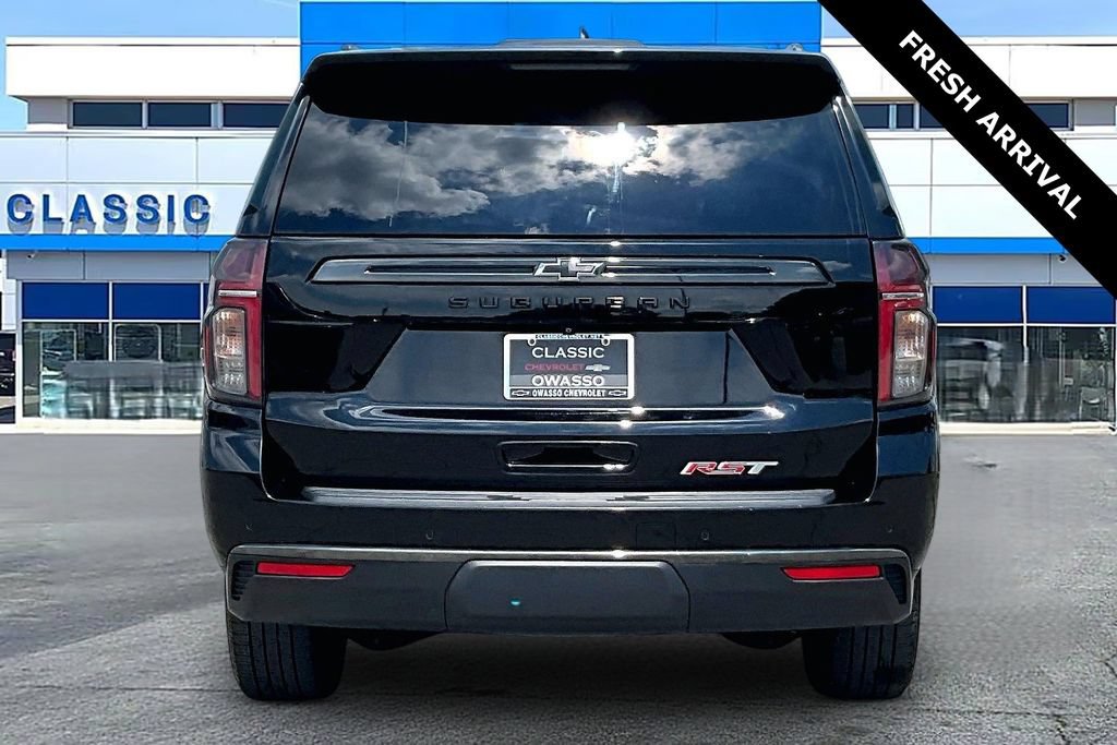 Used 2021 Chevrolet Suburban RST AWD/4WD image 4