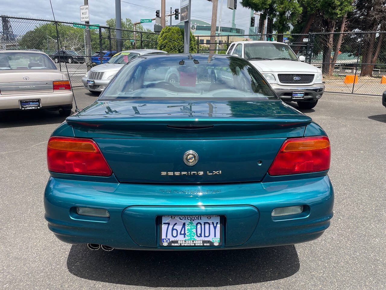 Used 1998 Chrysler Sebring LXi FWD image 10