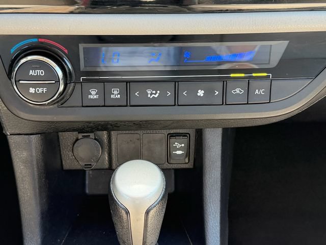 Used 2015 Toyota Corolla LE FWD image 15