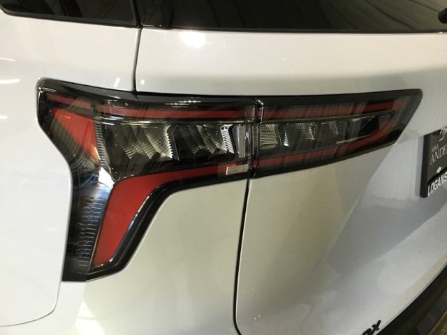 New 2026 Chevrolet Equinox ACTIV w/ Convenience Package III image 16