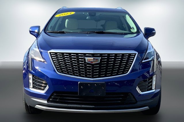 Used 2023 Cadillac XT5 Premium Luxury AWD/4WD image 2