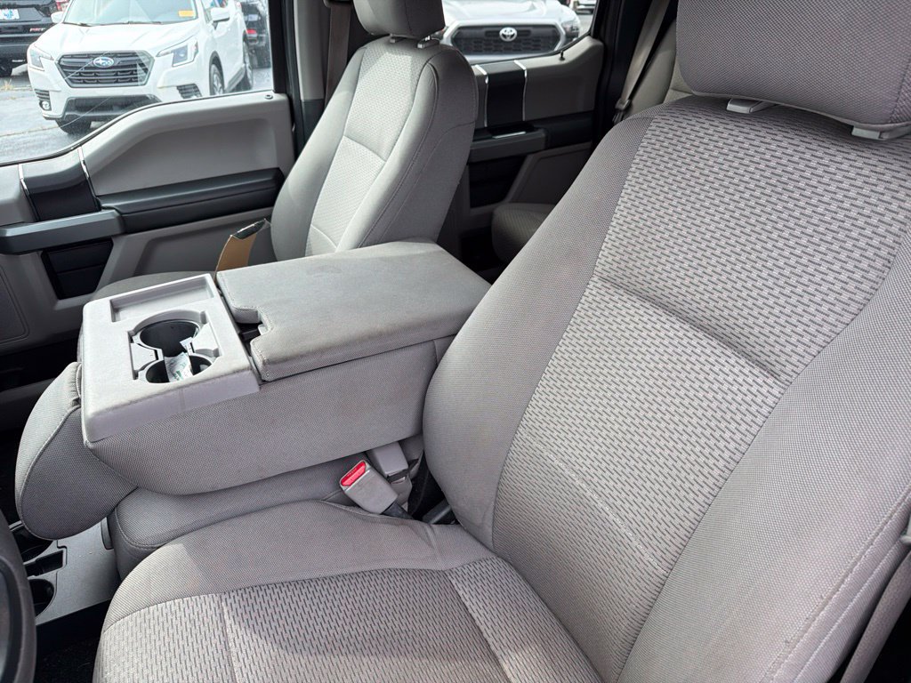 Used 2017 Ford F150 XLT AWD/4WD image 9