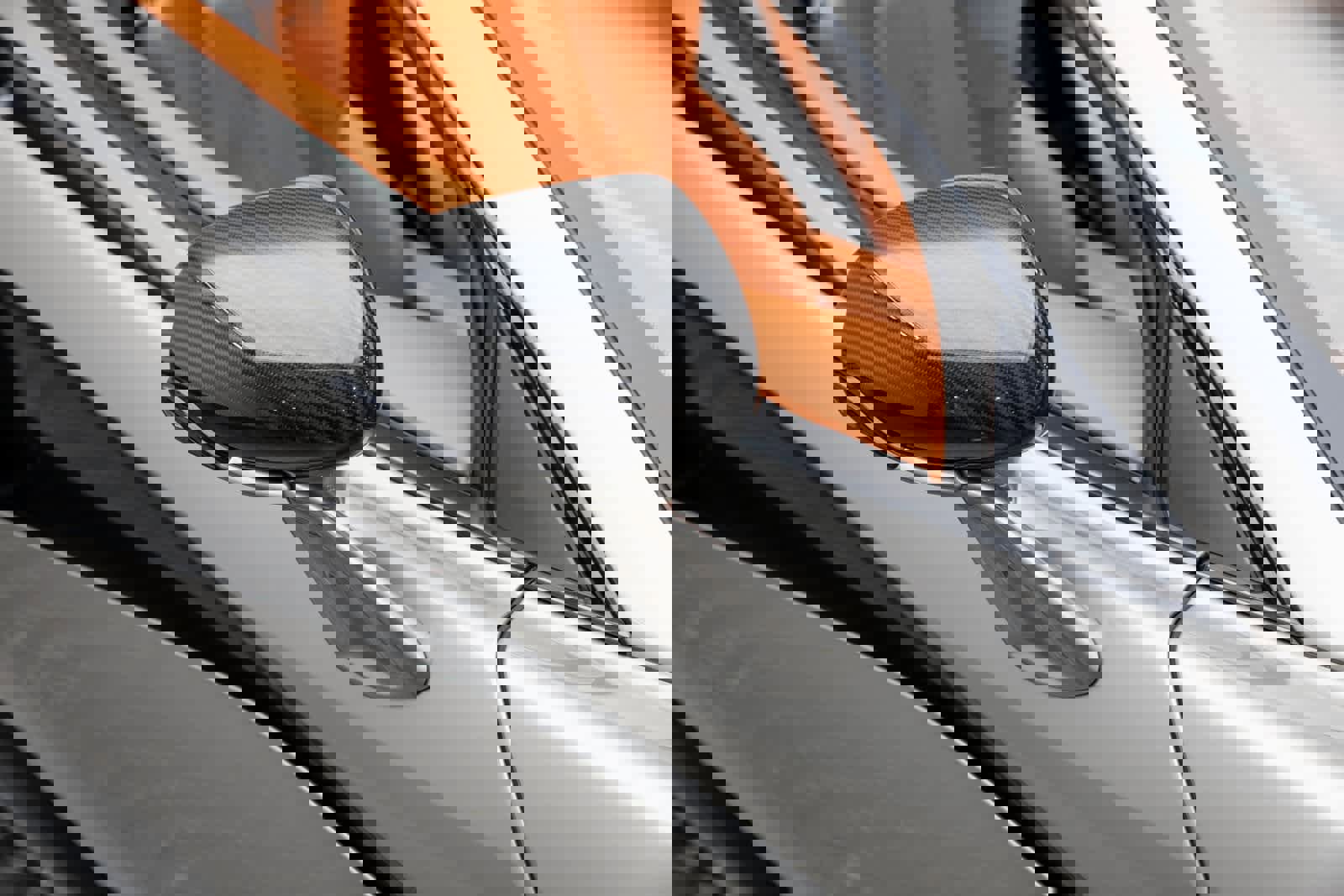 Used 2018 McLaren 570S Spider image 44