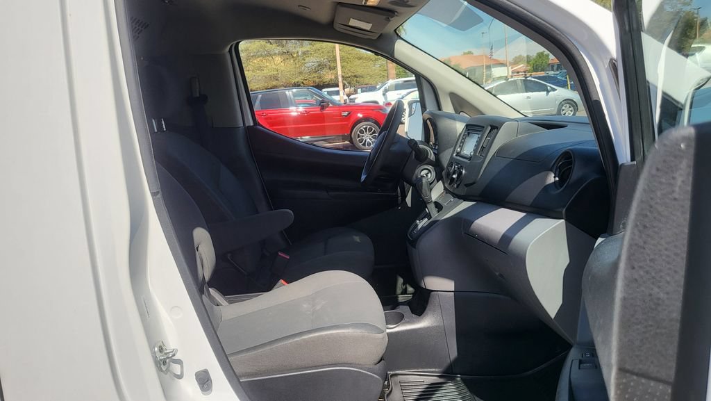 Used 2017 Nissan NV200 SV w/ Technology Package FWD image 19
