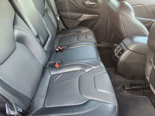 Used 2020 Jeep Cherokee High Altitude image 32