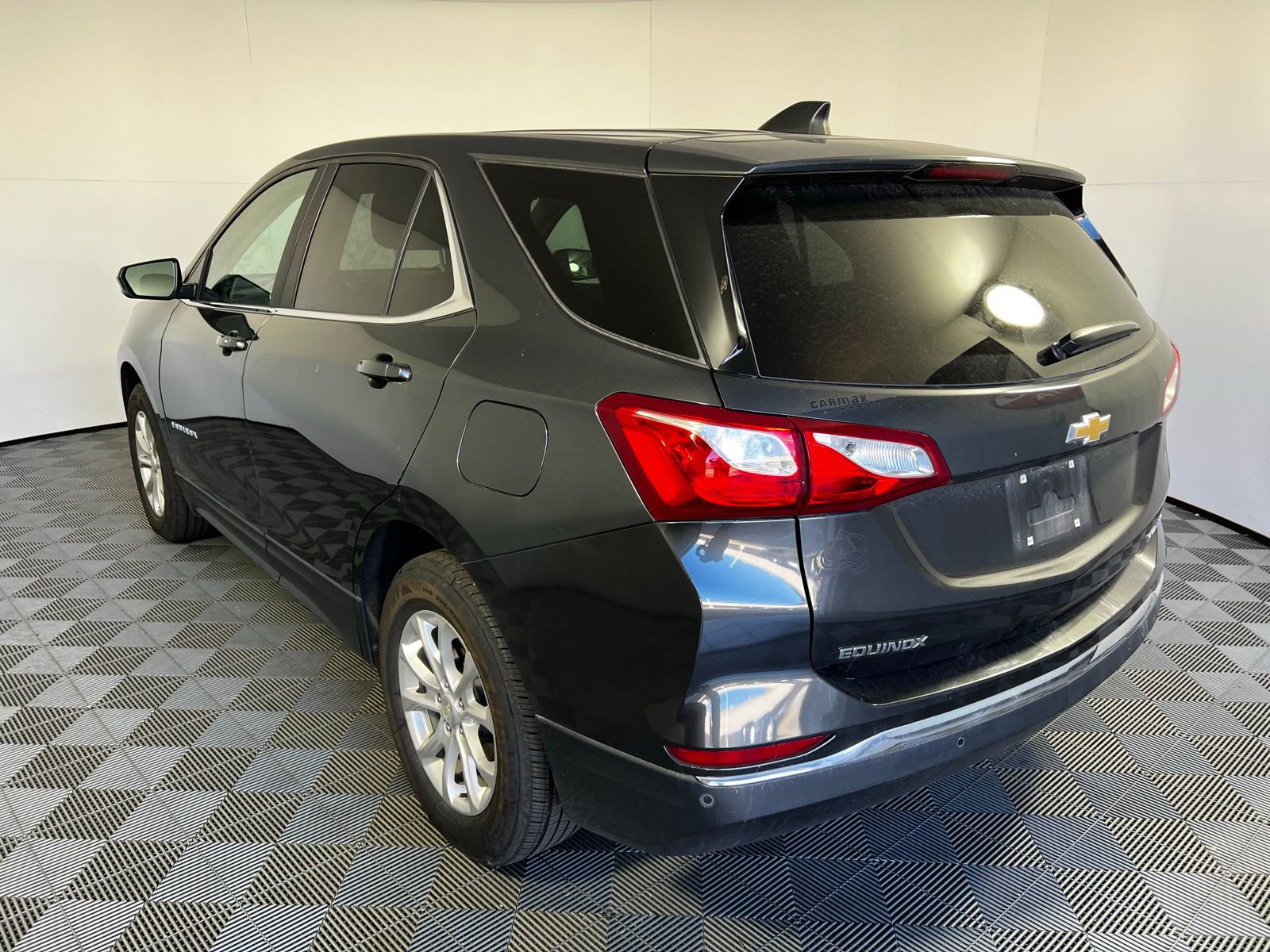Used 2021 Chevrolet Equinox LT w/ LPO, Cargo Package image 7