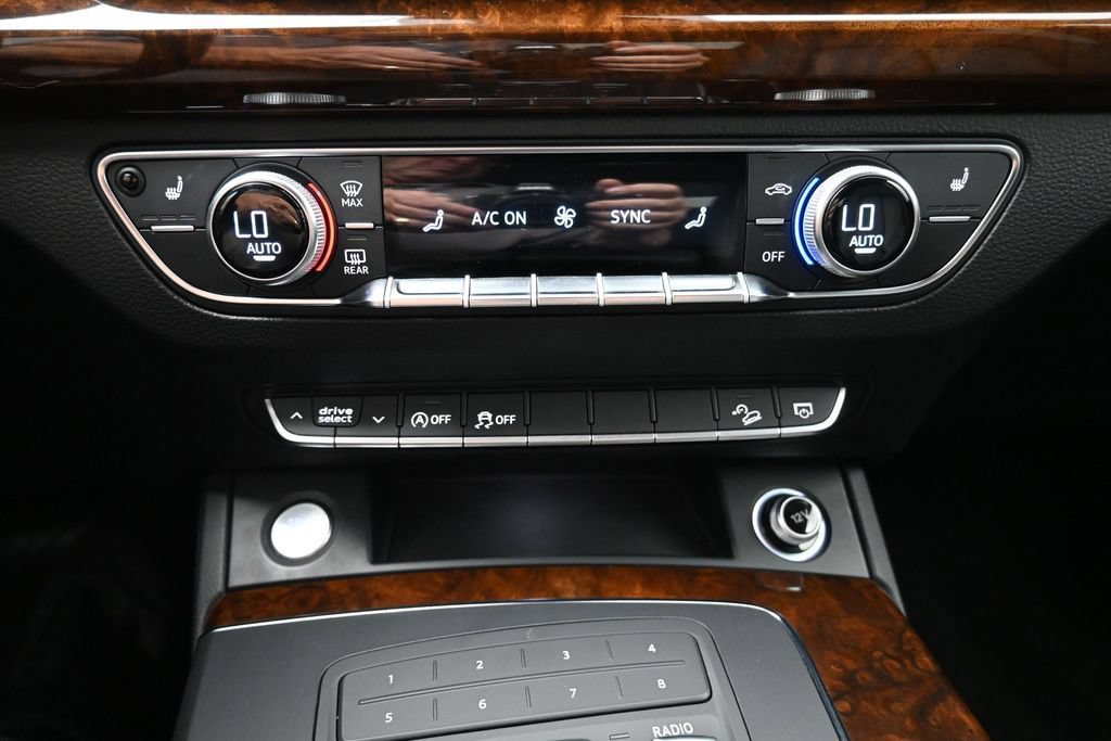 Used 2018 Audi Q5 2.0T Premium w/ Convenience Package AWD/4WD image 16