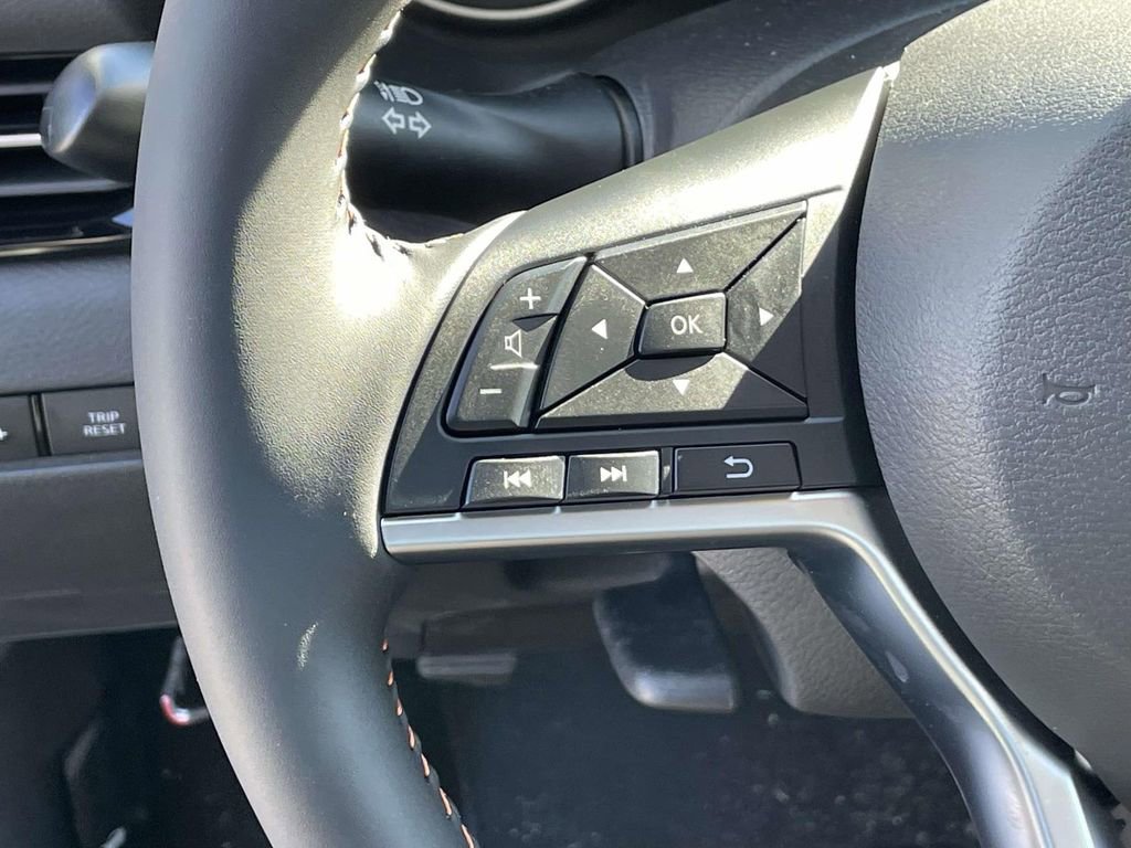 Used 2025 Nissan Sentra SR image 19