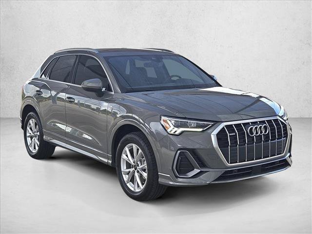 Certified 2025 Audi Q3 2.0T Premium w/ Convenience Package AWD/4WD image 3