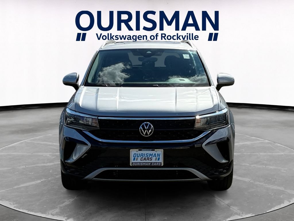 Used 2023 Volkswagen Taos SE AWD/4WD image 8