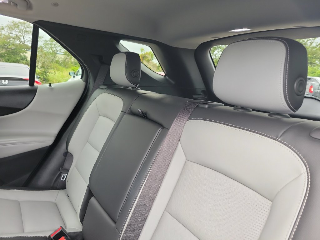 Used 2020 Chevrolet Equinox Premier AWD/4WD image 23