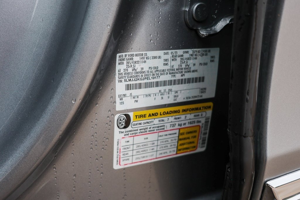 Used 2023 Lincoln Navigator Reserve image 30