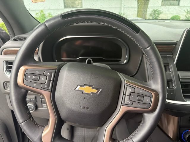Used 2024 Chevrolet Suburban High Country w/ Advanced Technology Package AWD/4WD image 8