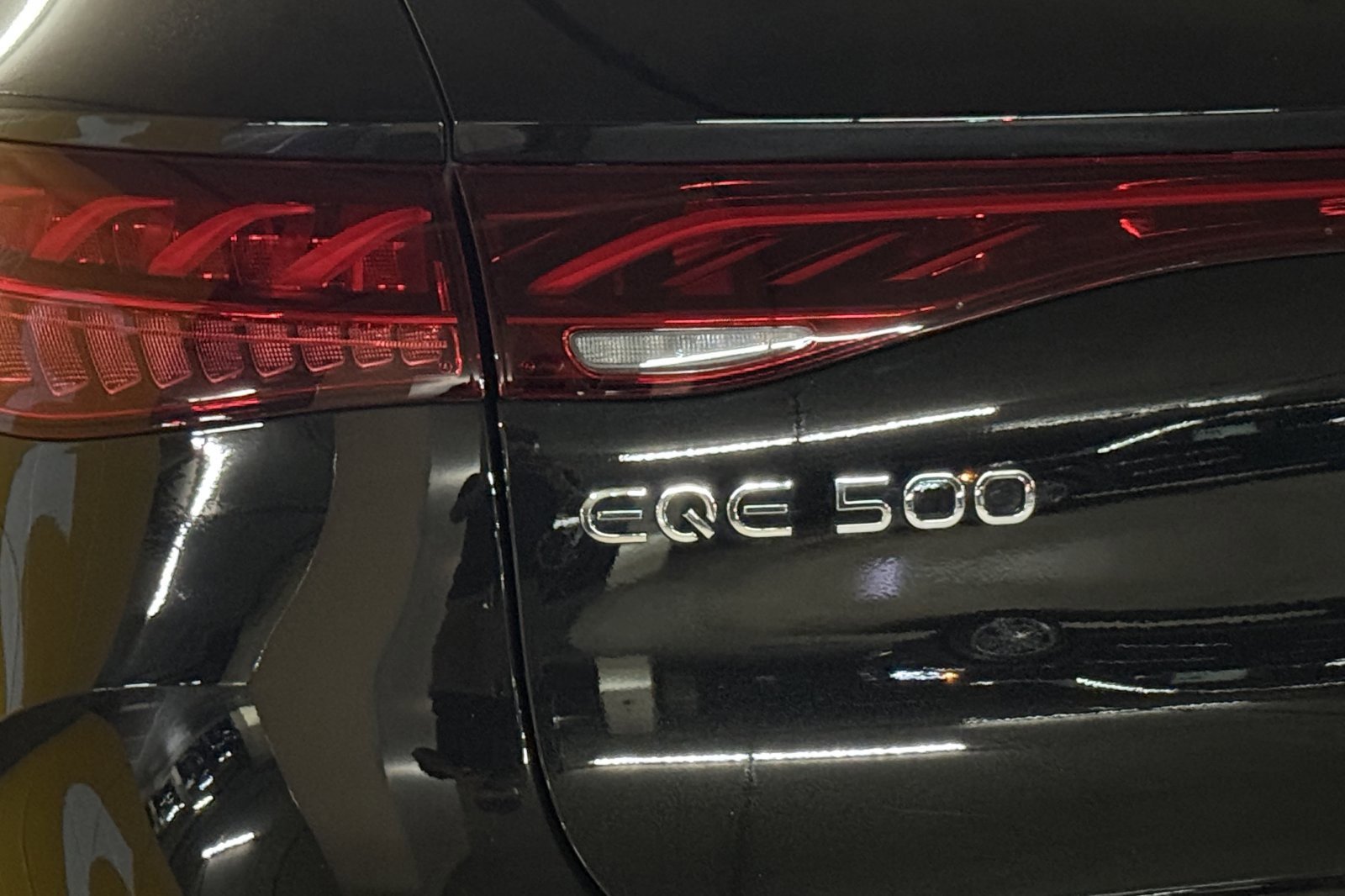 New 2025 Mercedes-Benz EQE 500 4MATIC SUV image 27