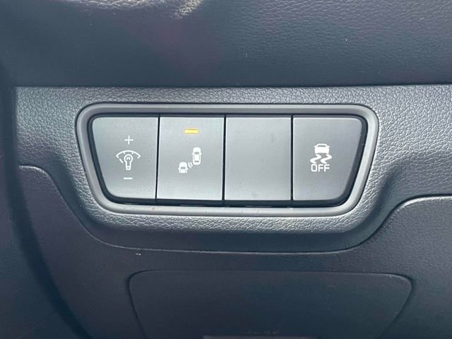 Used 2023 Kia Forte GT image 19