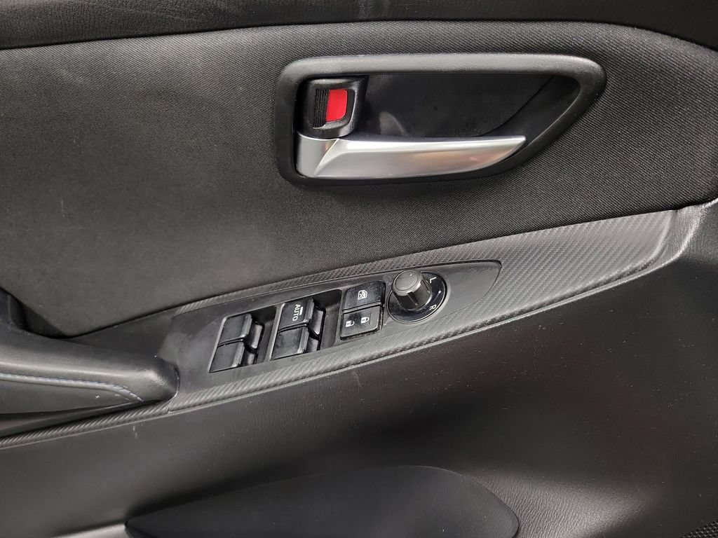 Used 2017 Toyota Yaris iA FWD image 27