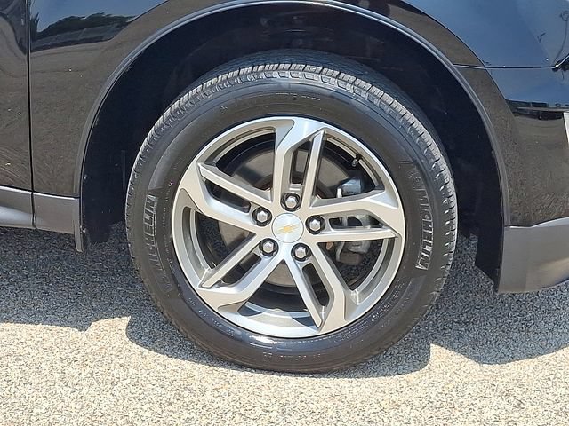 Used 2017 Chevrolet Equinox Premier w/ Enhanced Convenience Package AWD/4WD image 8