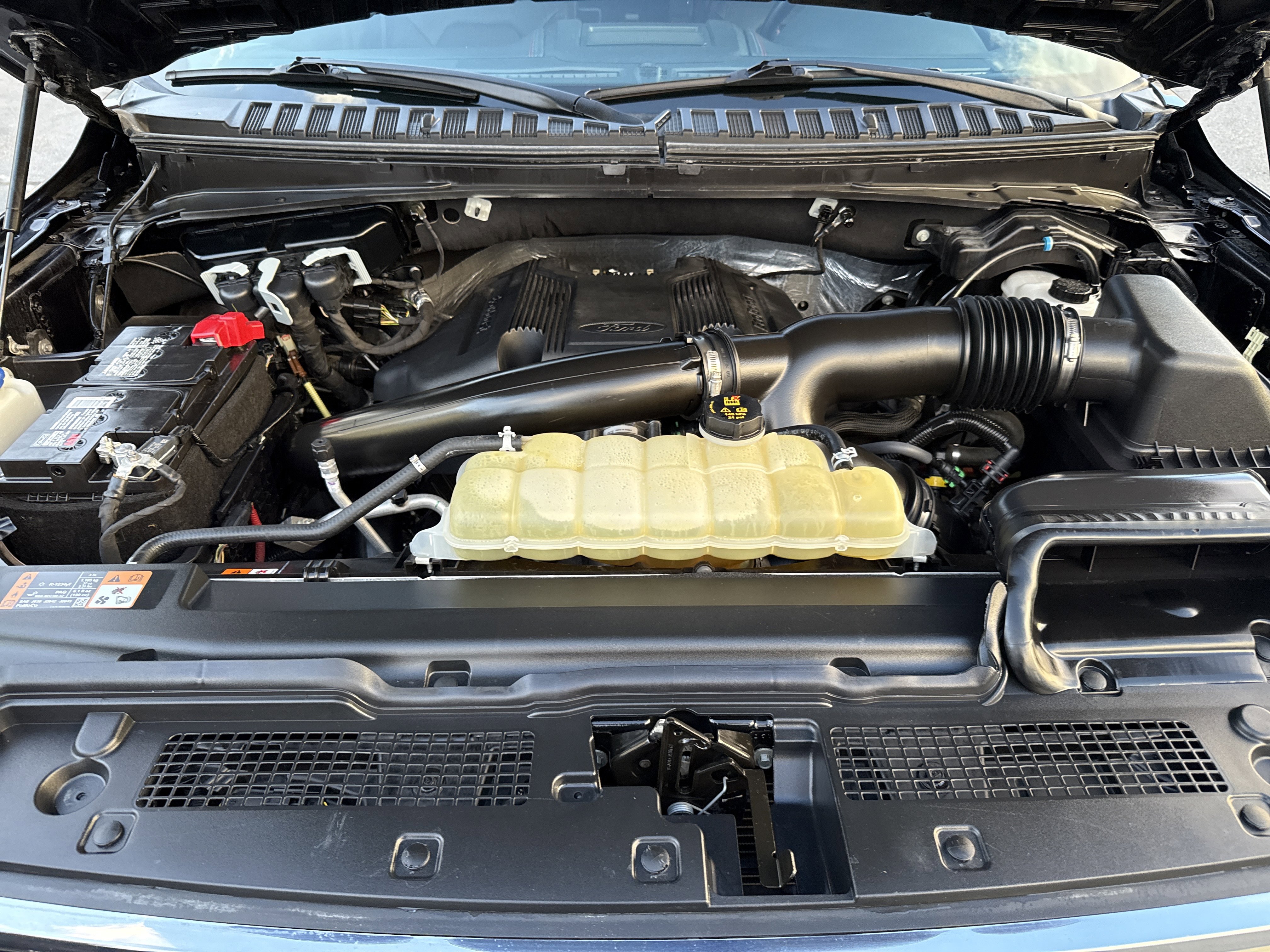 Certified 2020 Ford Expedition Limited w/ Equipment Group 303A AWD/4WD image 33