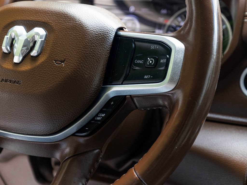 Used 2020 RAM 1500 Laramie AWD/4WD image 22