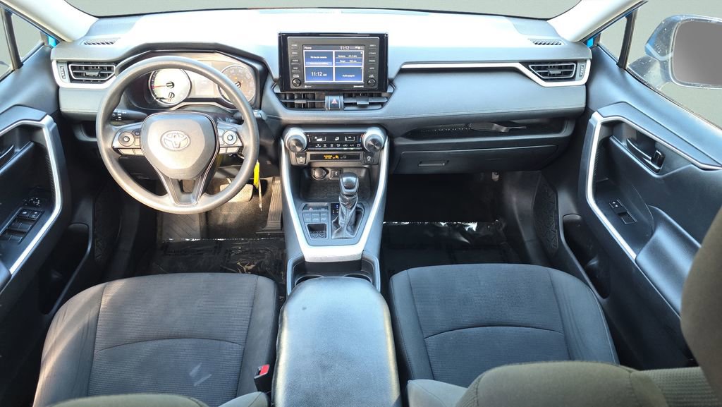 Used 2020 Toyota RAV4 LE image 22