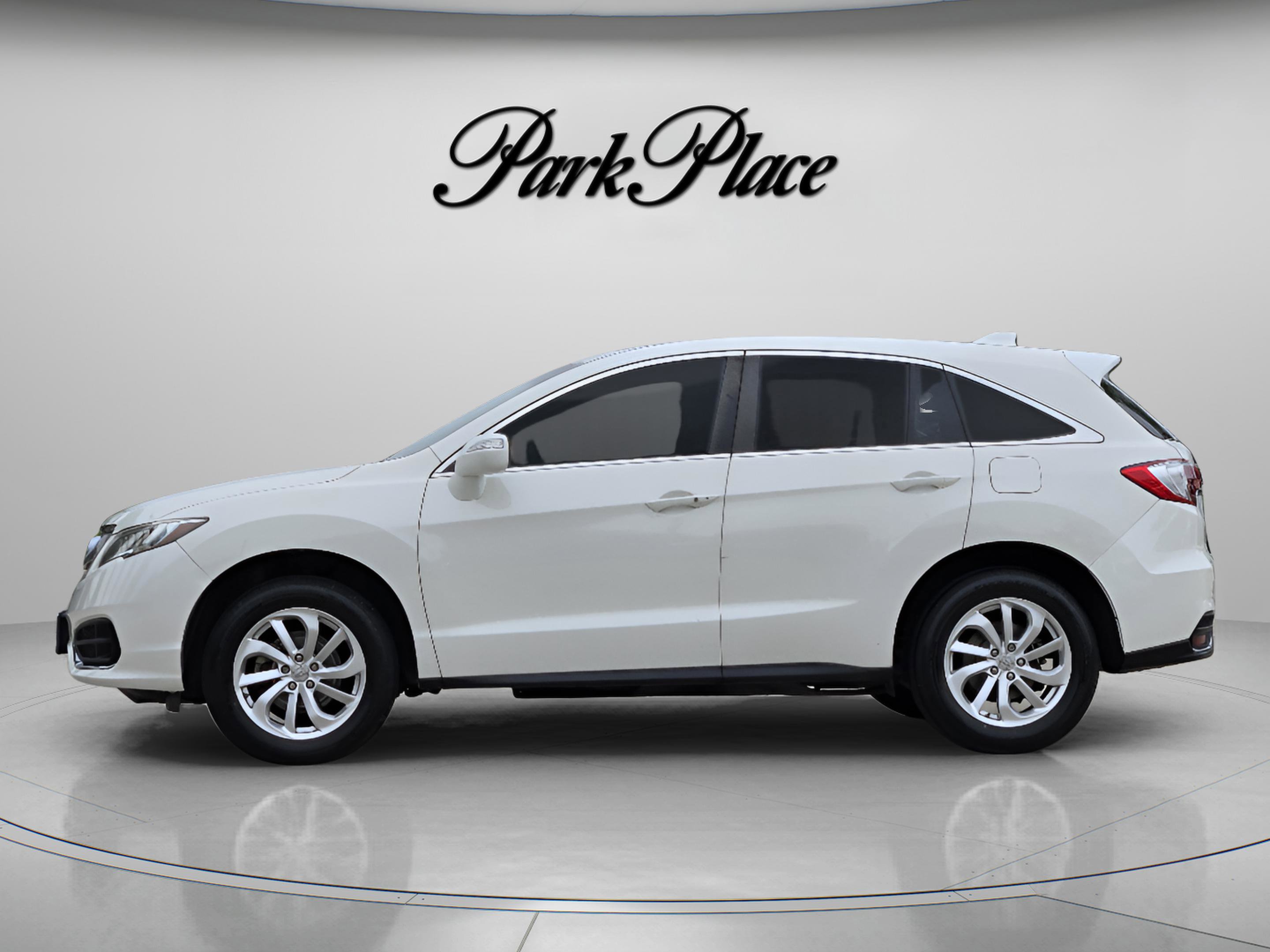 Used 2017 Acura RDX AWD w/ Technology Package image 2
