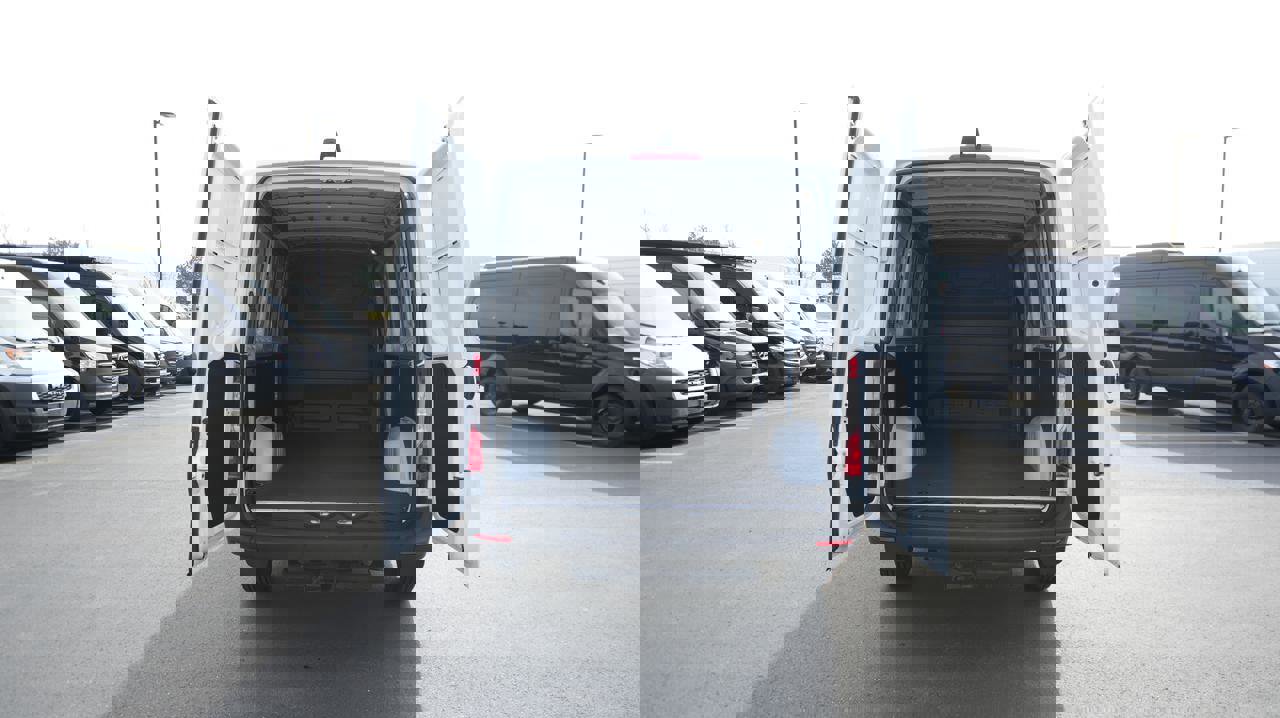 Used 2025 Mercedes-Benz Sprinter 2500 image 7