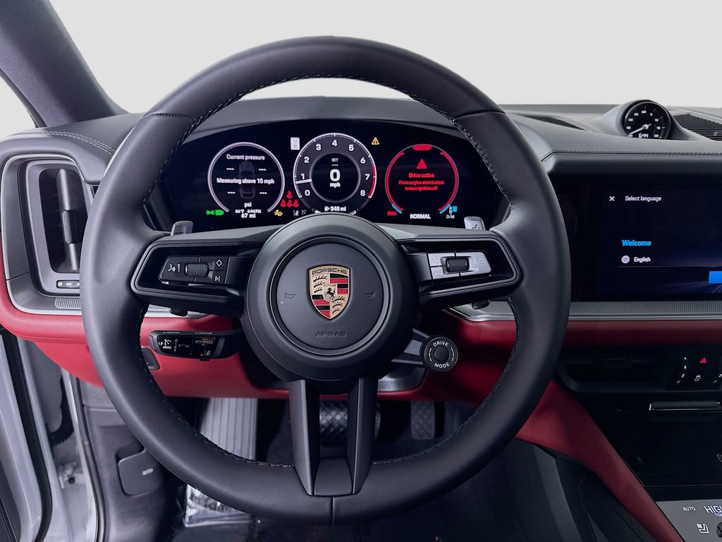 Used 2026 Porsche Cayenne Coupe image 12