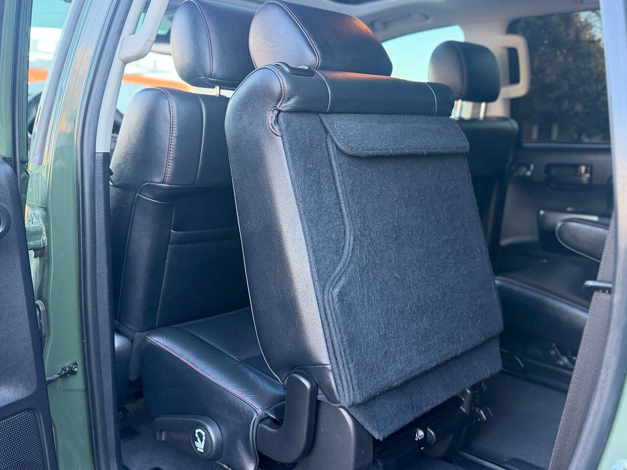 Used 2020 Toyota Sequoia TRD Pro AWD/4WD image 31