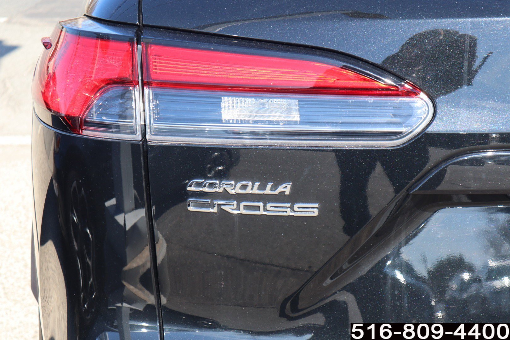 Used 2023 Toyota Corolla Cross XLE w/ Convenience Package image 33