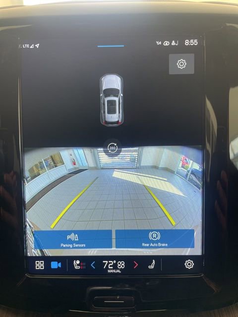 Certified 2023 Volvo XC60 T8 Plus image 22