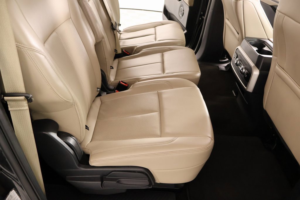 Used 2023 Ford Expedition Max XLT image 16