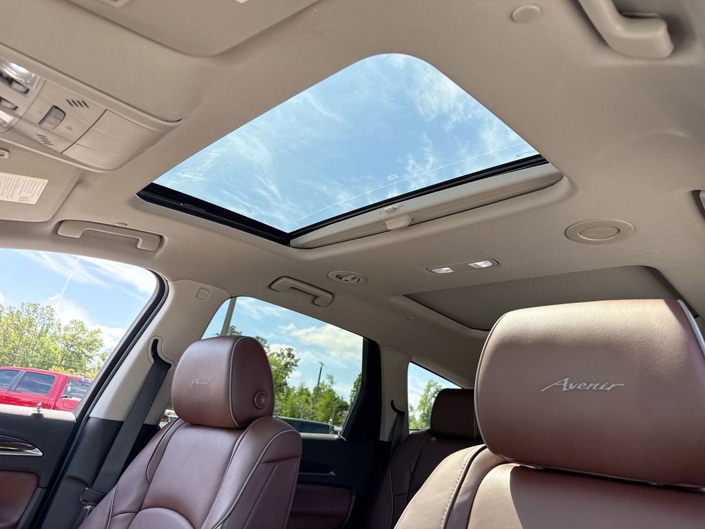 Used 2021 Buick Enclave Avenir w/ Avenir Technology Package image 15