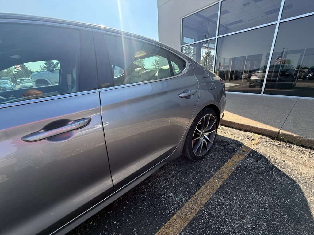 Used 2025 Genesis G70 2.5T AWD/4WD image 36