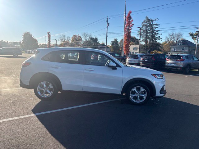 Used 2024 Honda HR-V LX image 8