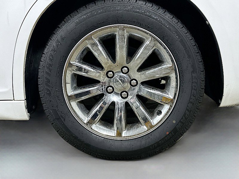 Used 2012 Chrysler 300 Limited w/ Luxury Group image 31