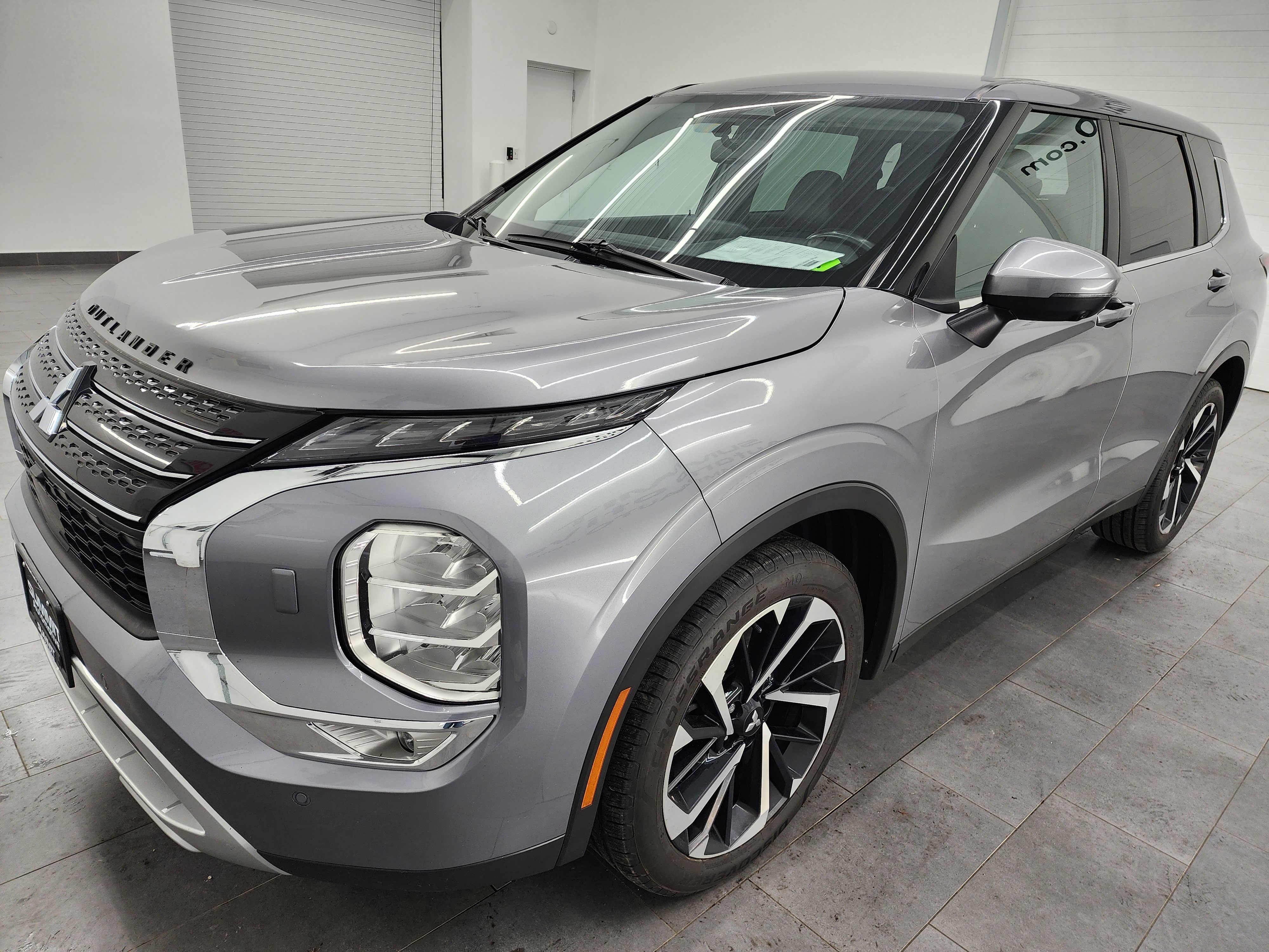 Used 2022 Mitsubishi Outlander SE AWD/4WD image 7