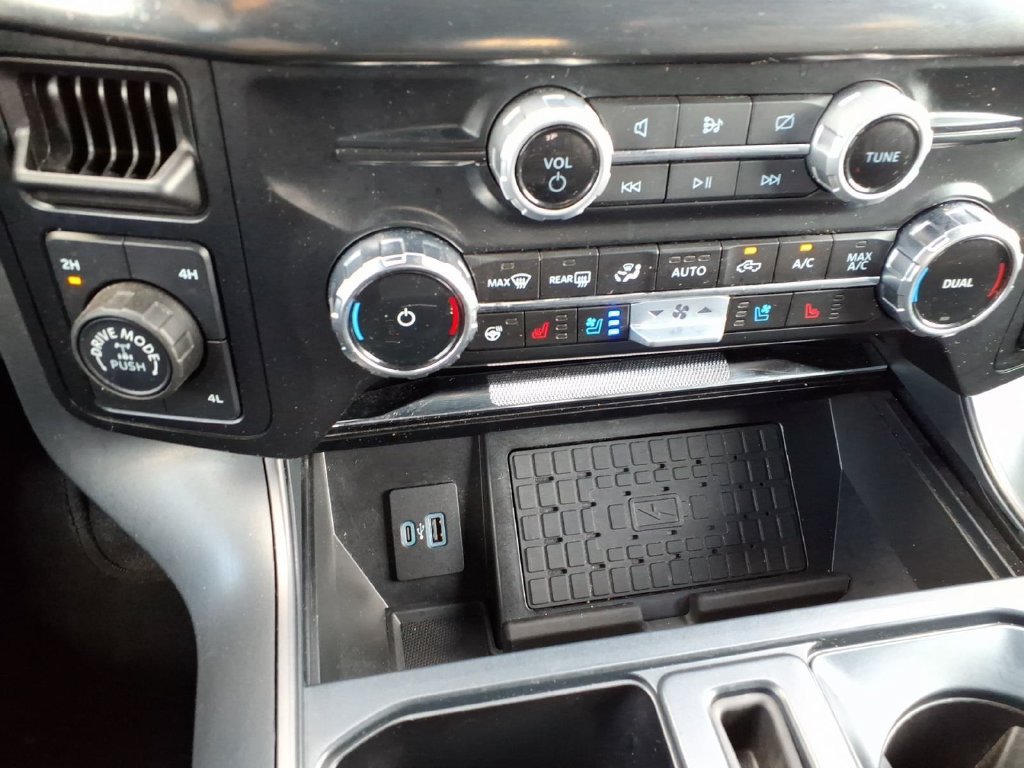 Used 2024 Ford F150 Lariat w/ Equipment Group 502A High AWD/4WD image 35