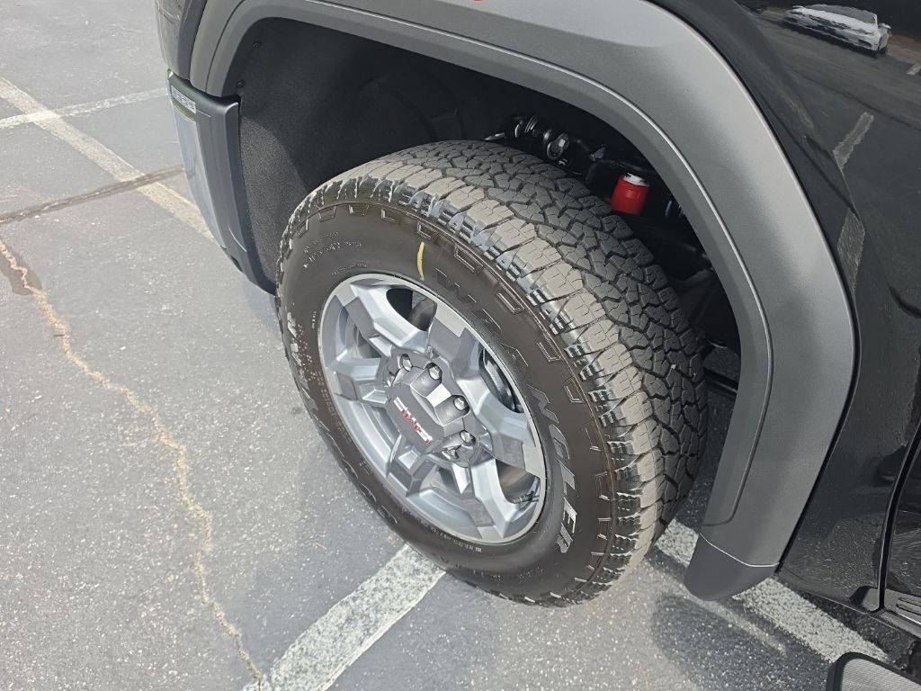 New 2026 GMC Sierra 2500 SLT AWD/4WD image 9