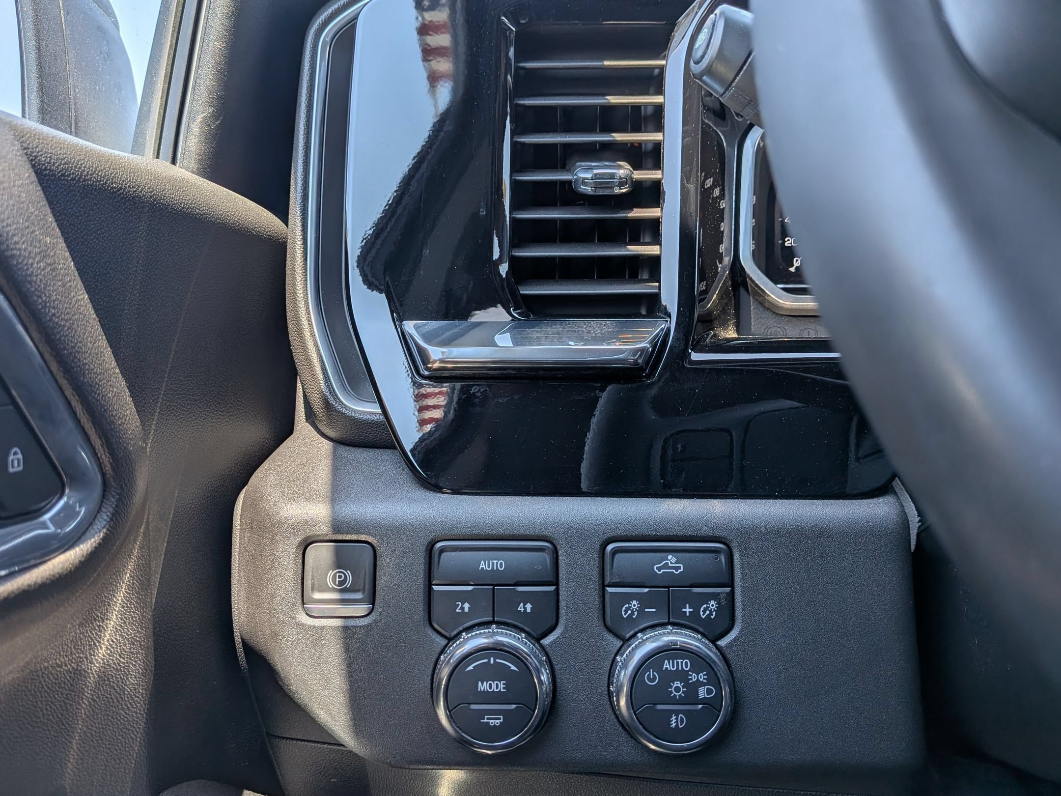 Certified 2023 GMC Sierra 1500 Elevation AWD/4WD image 17